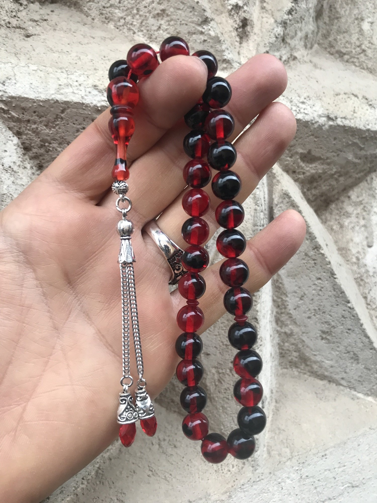 Kırmızı Renk Küre Model Çift Püsküllü Toz Kehribar Tesbih