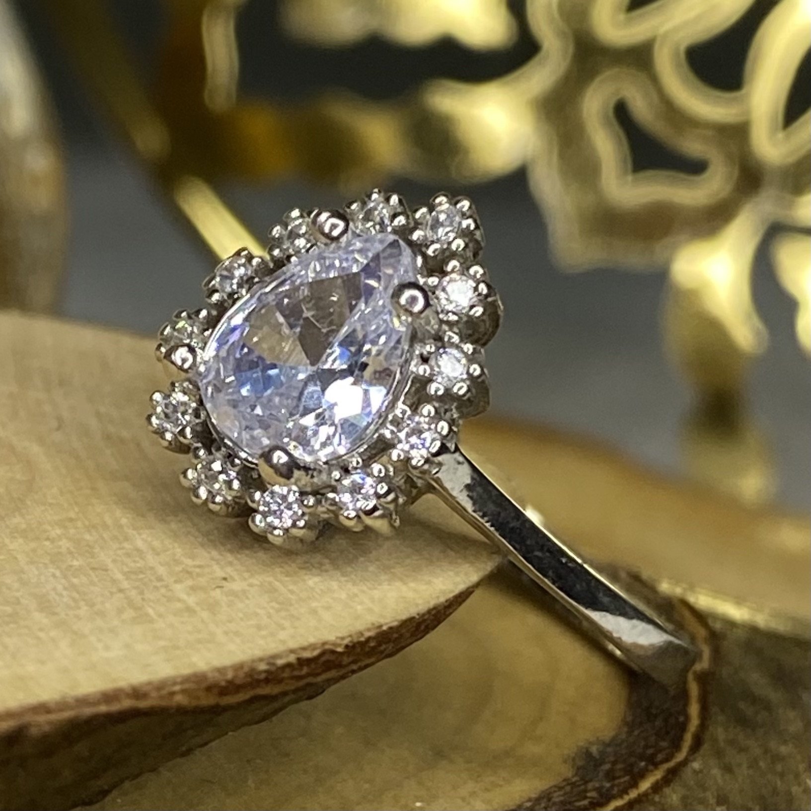 925 Ayar Gümüş Zirkon Taşlı Damla Model Bayan Yüzük 13 cm