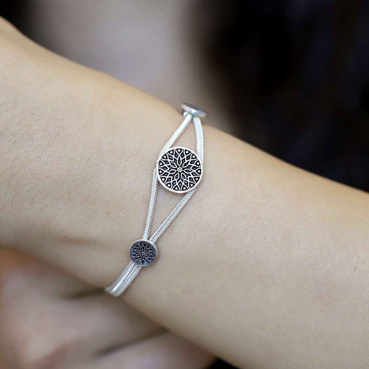 Kalem İşçilikli 925 Ayar Gümüş Hasır Bileklik