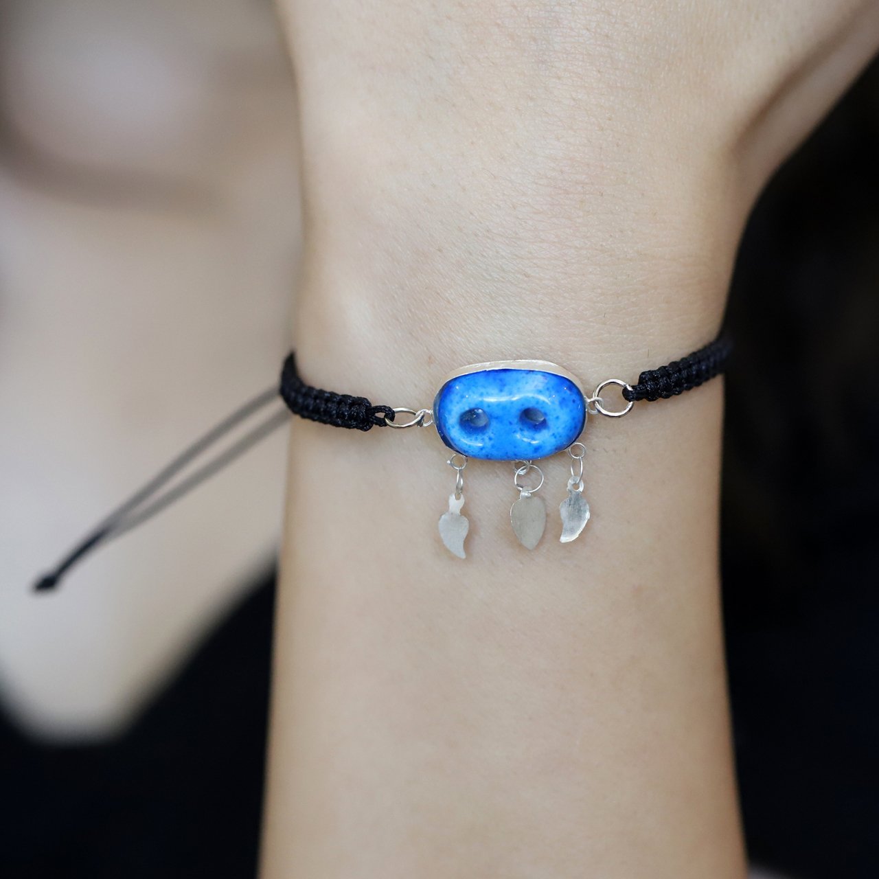 Siyah Kordonlu 925 Ayar Gümüş Süryani Nazar Boncuğu Bileklik