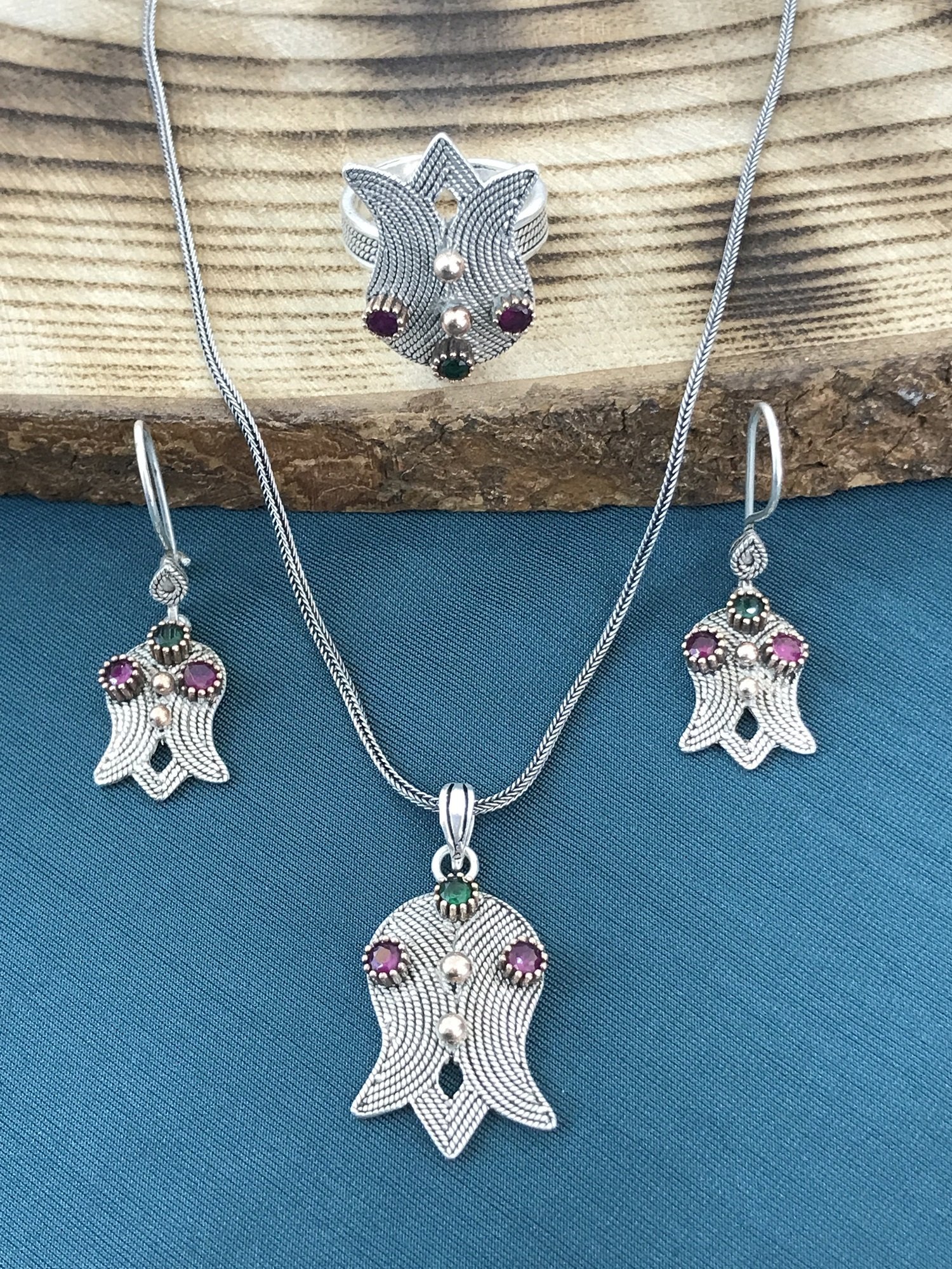 925 Ayar Gümüş Telkâri İşçilikli Ters Lale Üçlü Set