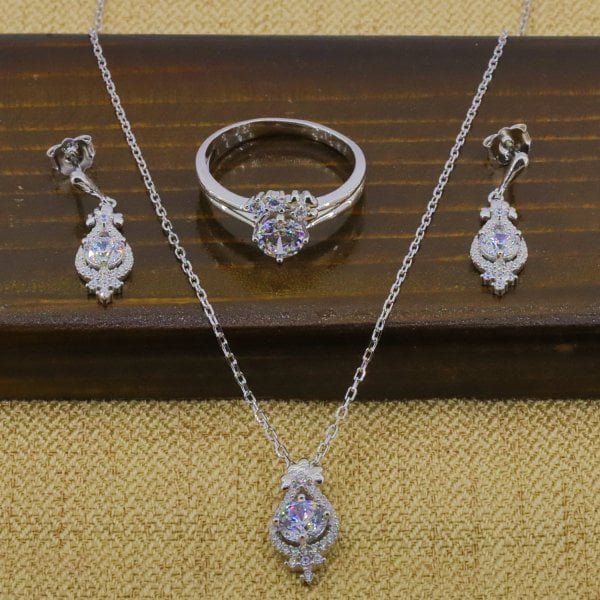 Zirkon Taşlı Damla Model 925 Ayar Saf Gümüş Üçlü Bayan Set