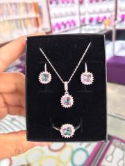 Mistik Topaz Taşlı 925 Ayar Saf Gümüş Kare Model Üçlü Takı Seti