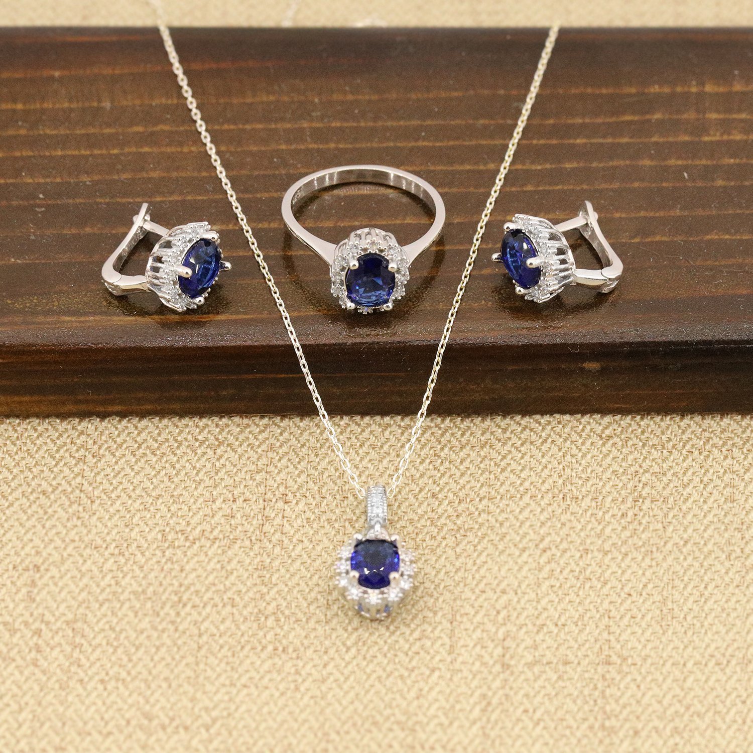 Safir Taşlı 925 Ayar Saf Gümüş Bayan Üçlü Set