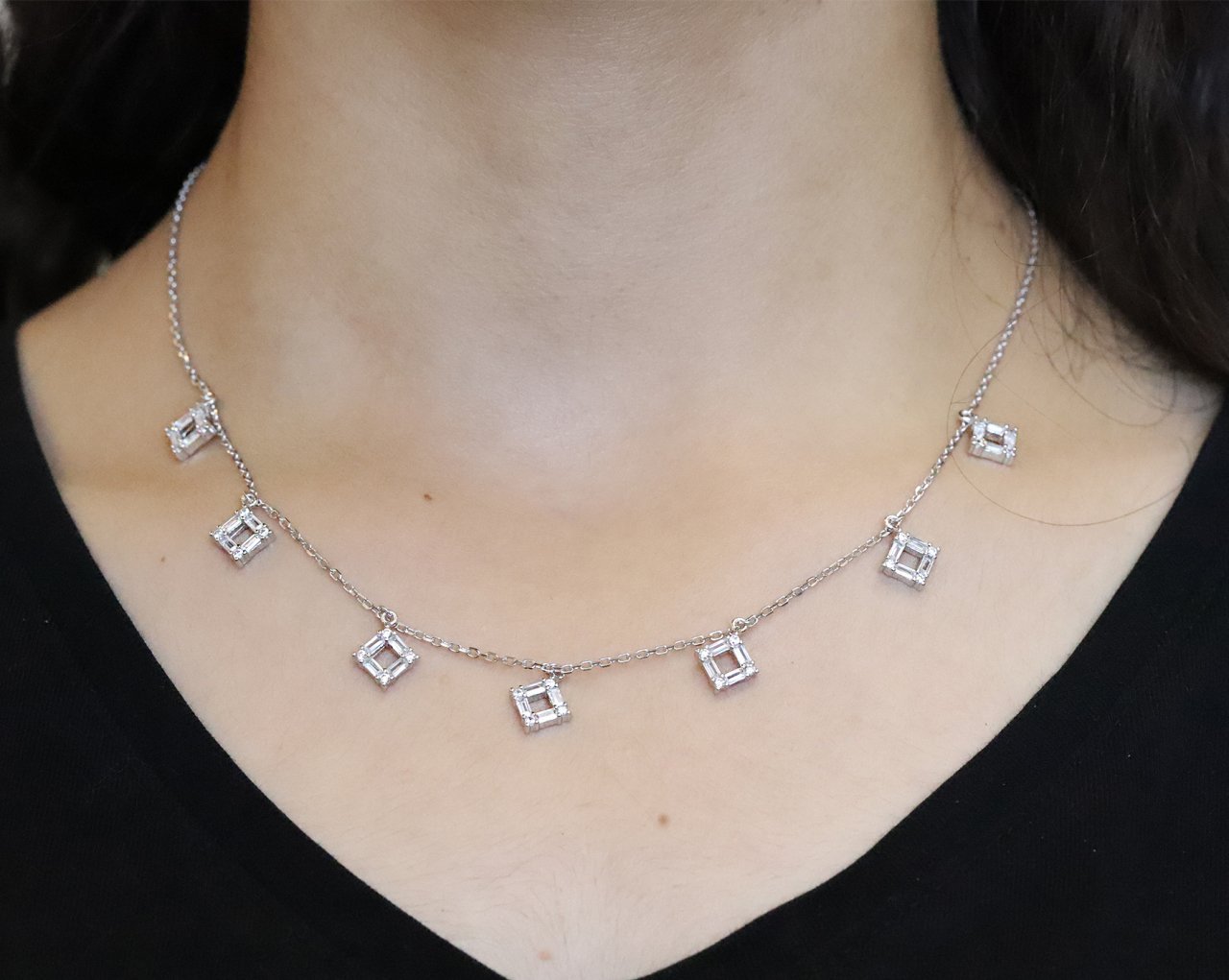 Zirkon Taşlı 925 Ayar Gümüş Bayan Kolye