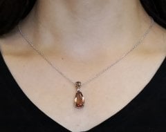 Renk Değiştiren Sultanit Taşlı Gümüş Kolye