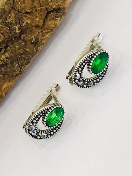 Zümrüt Taşlı Markazit İşlemeli 925 Ayar Saf Gümüş Küpe