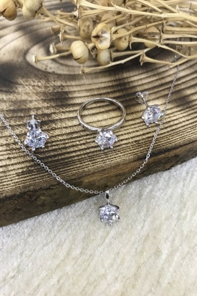 925 Ayar  Saf Gümüş Zirkon Taşlı Sade Tektaş Model Üçlü Bayan Set