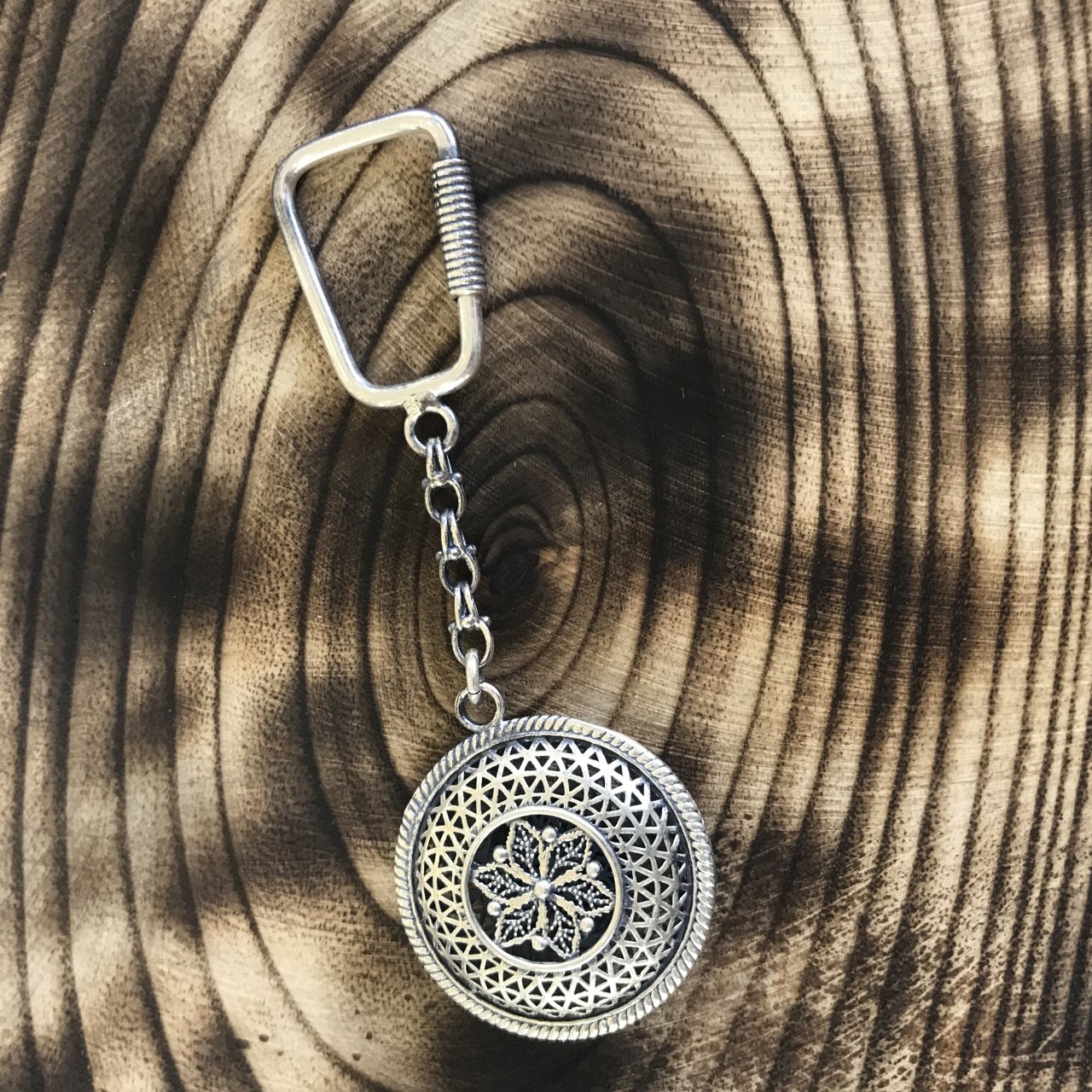 El İşi Telkari  Model 925 Ayar Gümüş Anahtarlık