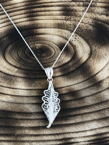 925 Ayar Gümüş Yaprak Model Telkâri İşçilikli Bayan Kolye