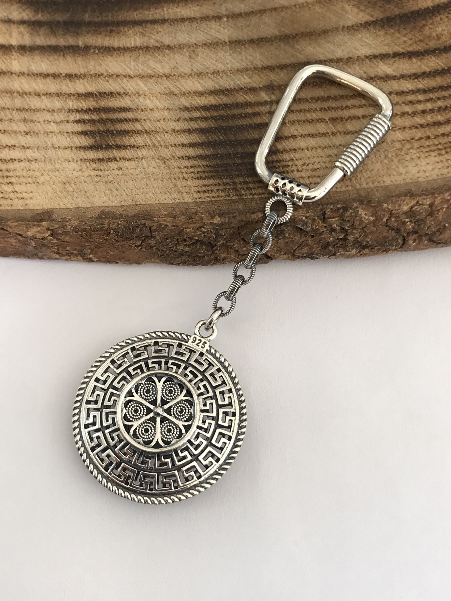 925 Ayar Gümüş Telkâri İşçilikli Yonca Model Gümüş Anahtarlık