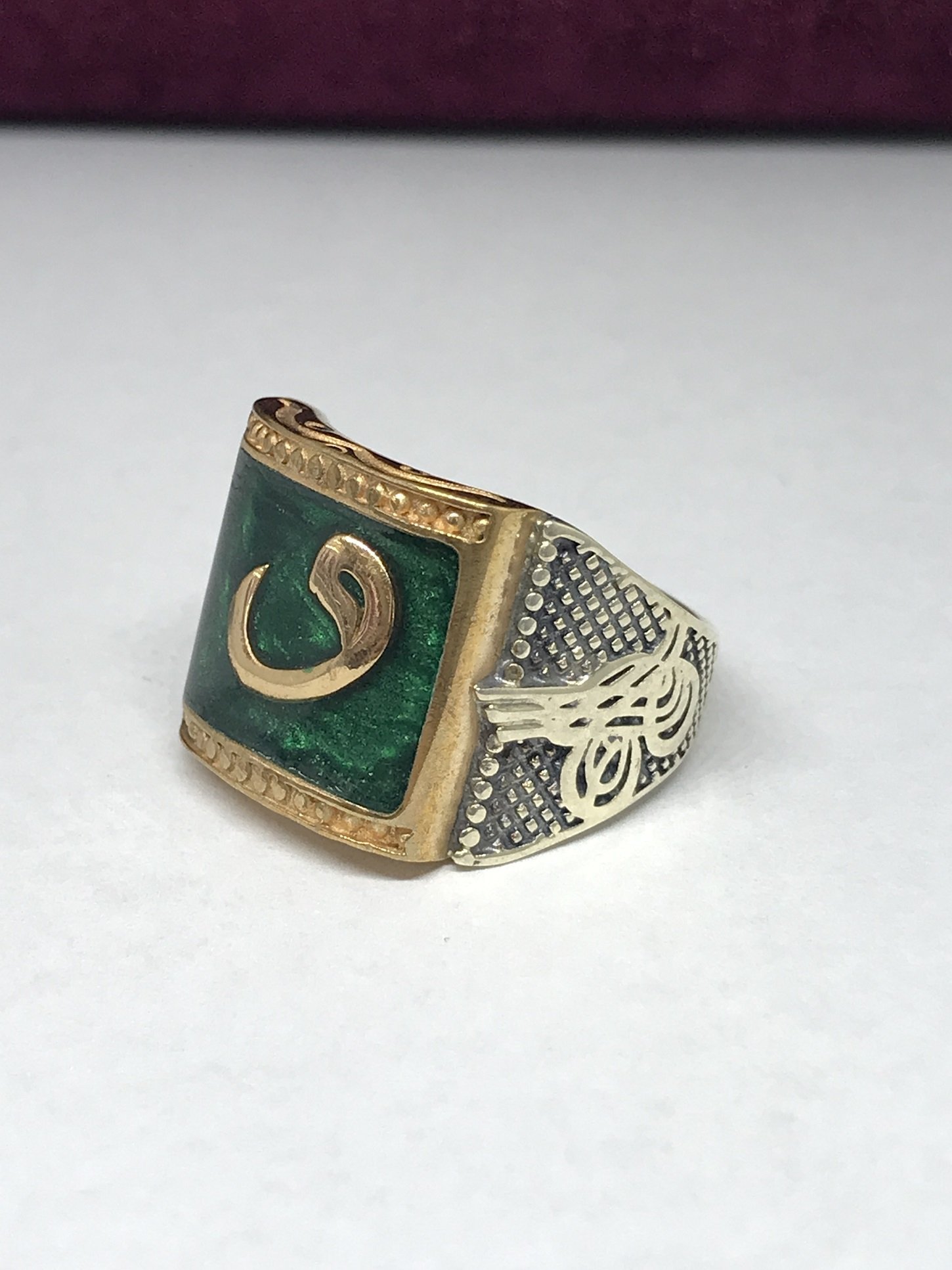 925 Ayar Gümüş Vav Yazılı Erkek Yüzük ST13